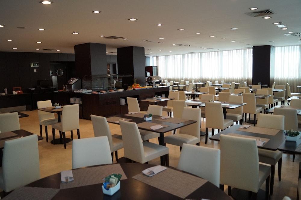 Lcb Hotel Fuenlabrada Eksteriør bilde