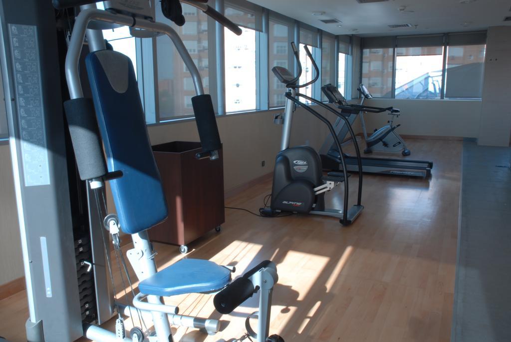 Lcb Hotel Fuenlabrada Eksteriør bilde